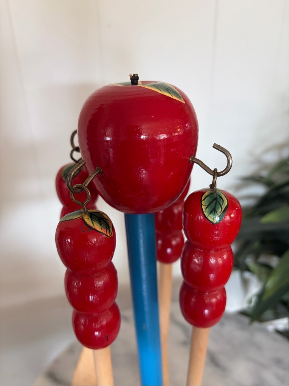 Vintage Wood Apple Kitchen Utensil Set Holder Retro Kitsch Mid Century Decor - Picture 6 of 7